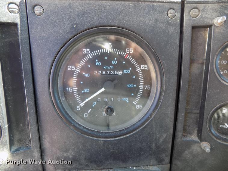 image for item DE7550 2007 Sterling SC8000 shredder box truck