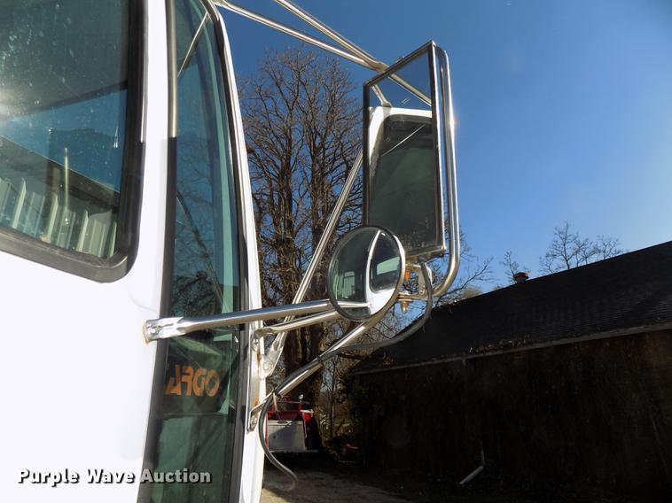 image for item DE7550 2007 Sterling SC8000 shredder box truck