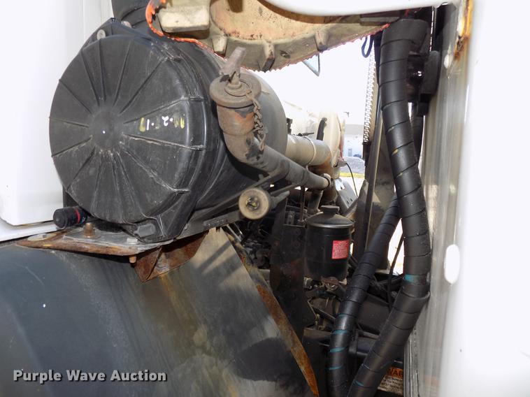 image for item DE7550 2007 Sterling SC8000 shredder box truck