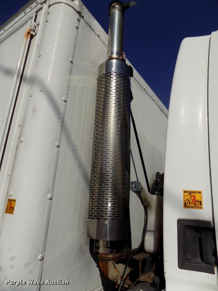 image for item DE7550 2007 Sterling SC8000 shredder box truck