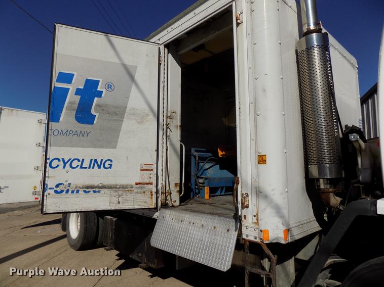 image for item DE7550 2007 Sterling SC8000 shredder box truck