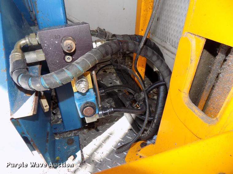 image for item DE7550 2007 Sterling SC8000 shredder box truck