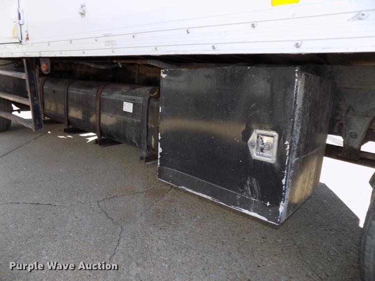 image for item DE7550 2007 Sterling SC8000 shredder box truck