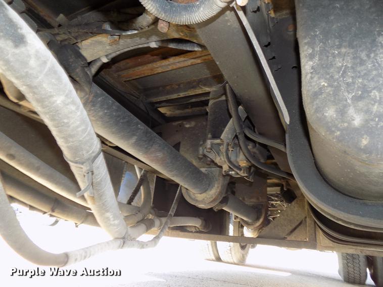 image for item DE7550 2007 Sterling SC8000 shredder box truck