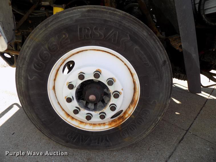 image for item DE7550 2007 Sterling SC8000 shredder box truck