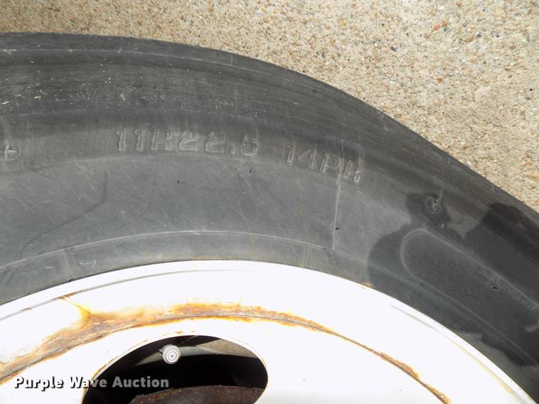 image for item DE7550 2007 Sterling SC8000 shredder box truck