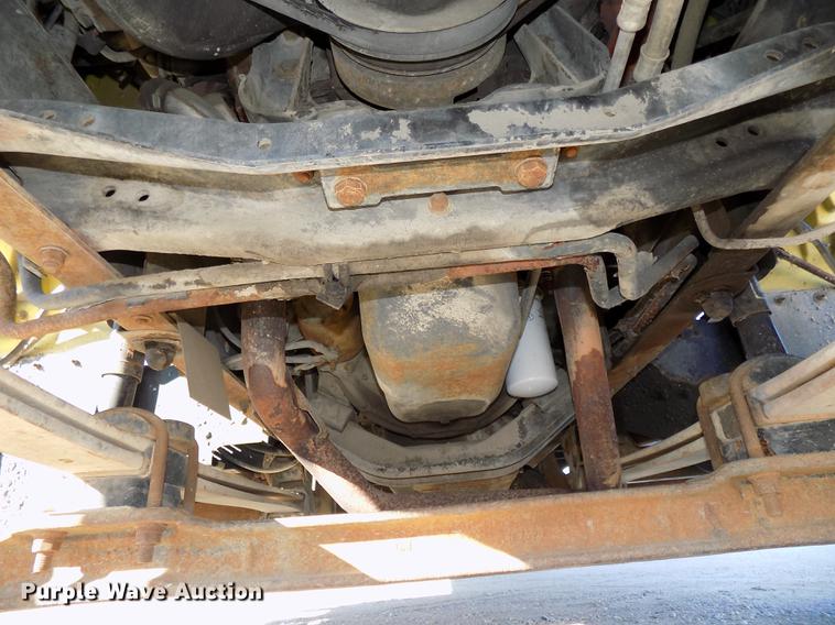 image for item DE7554 1993 GMC TopKick C5500 Lo Pro box truck