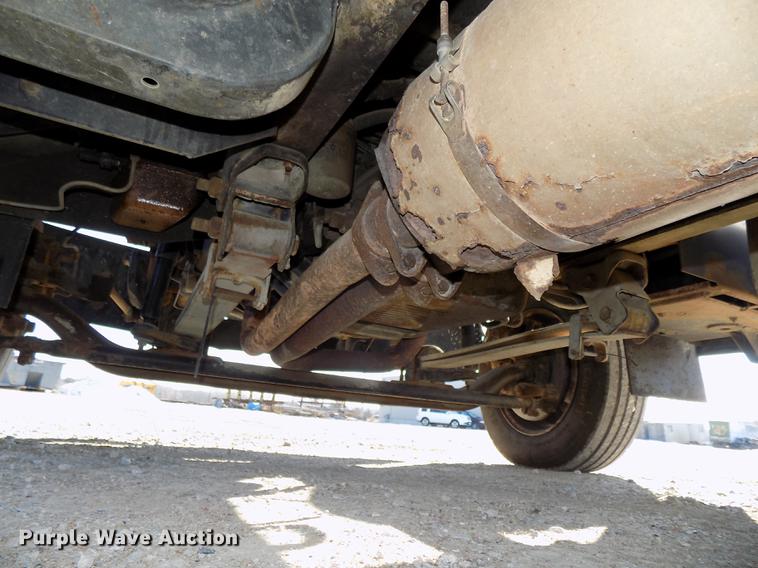 image for item DE7554 1993 GMC TopKick C5500 Lo Pro box truck