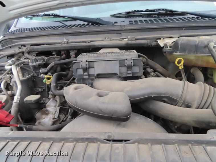 image for item DF1294 2007 Ford F250 Super Duty utility bed pickup truck