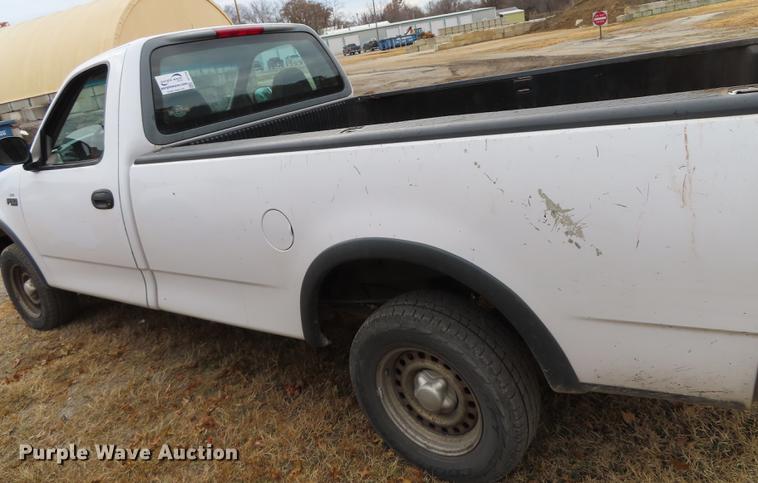 image for item DF1295 1998 Ford F150 pickup truck