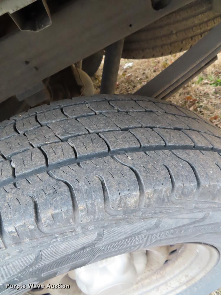 image for item DF1295 1998 Ford F150 pickup truck