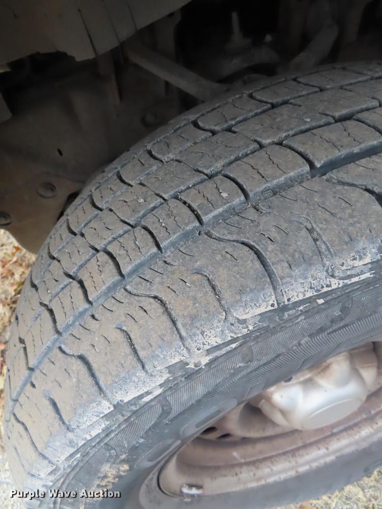 image for item DF1295 1998 Ford F150 pickup truck