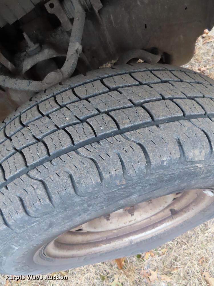 image for item DF1295 1998 Ford F150 pickup truck