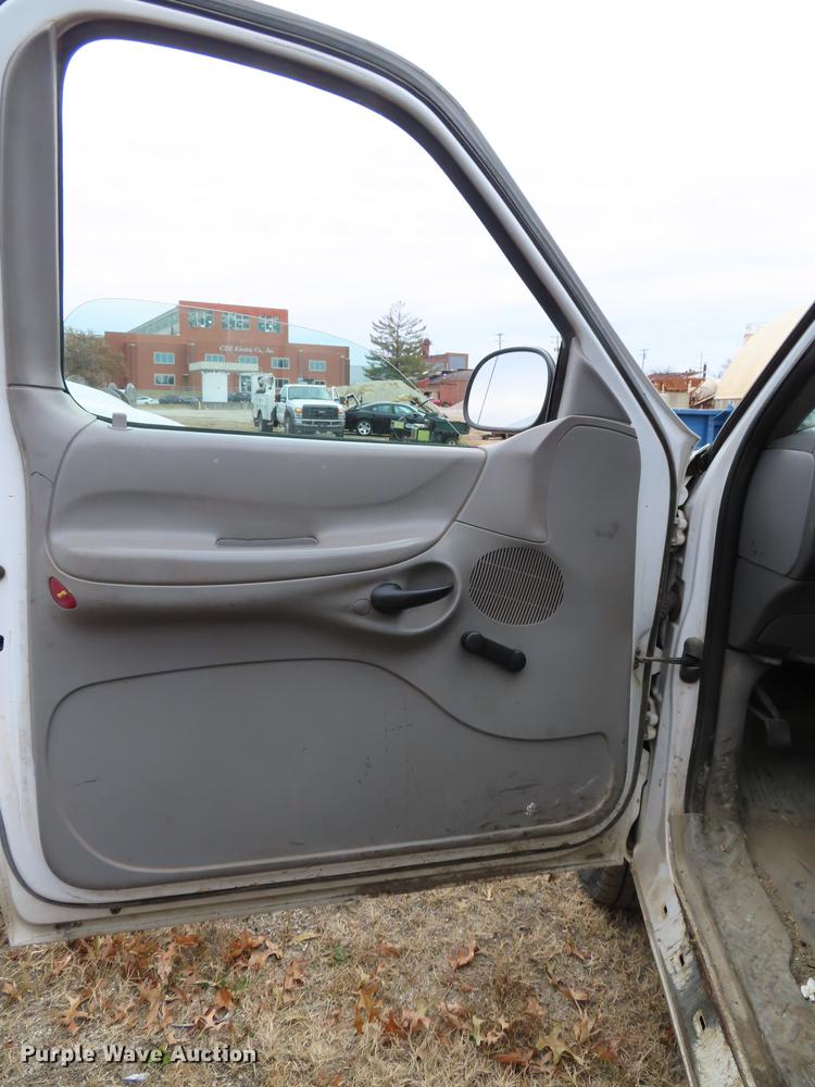 image for item DF1295 1998 Ford F150 pickup truck