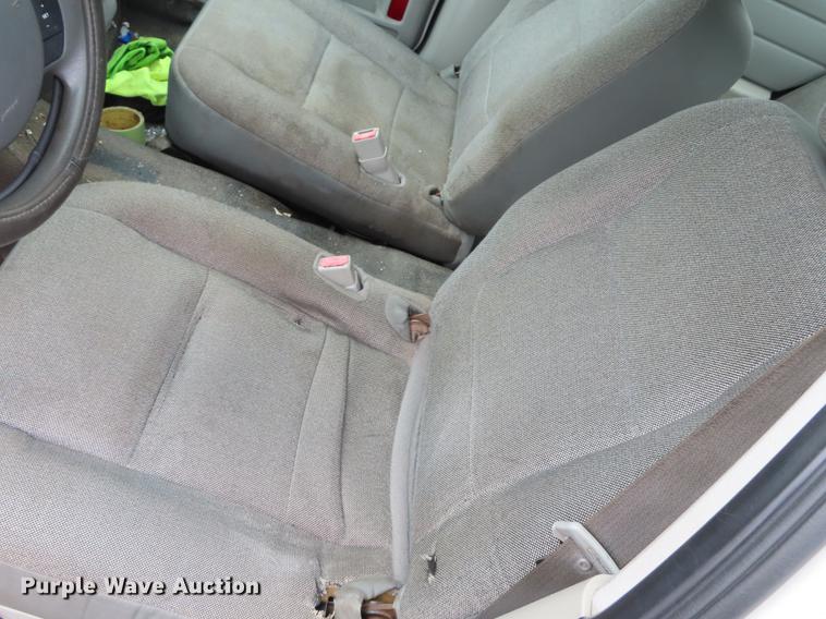 image for item DF1300 2005 Ford Crown Victoria Police Interceptor