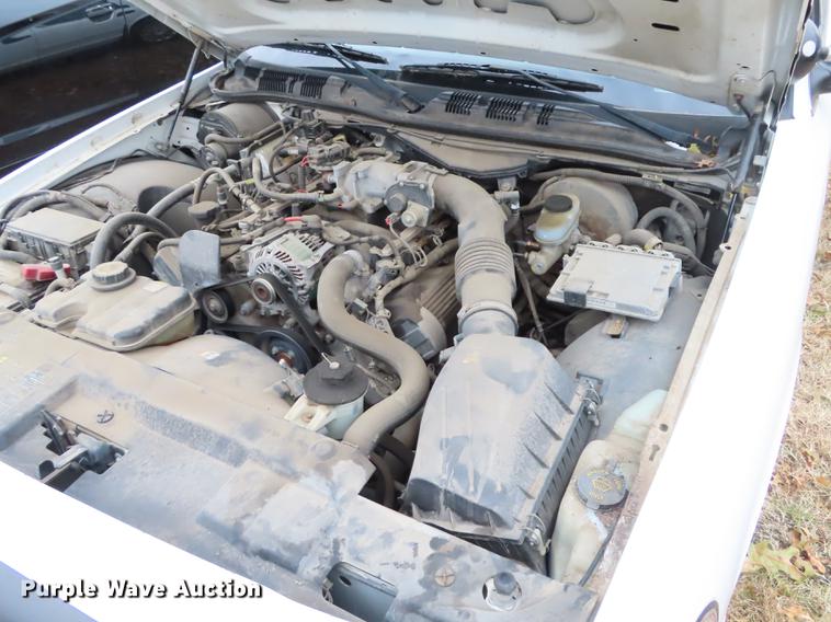 image for item DF1300 2005 Ford Crown Victoria Police Interceptor