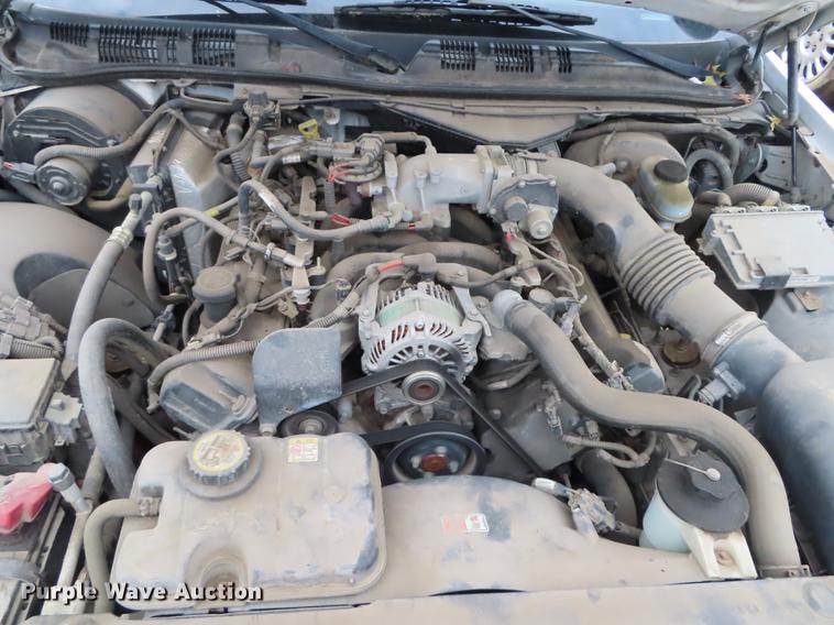 image for item DF1300 2005 Ford Crown Victoria Police Interceptor