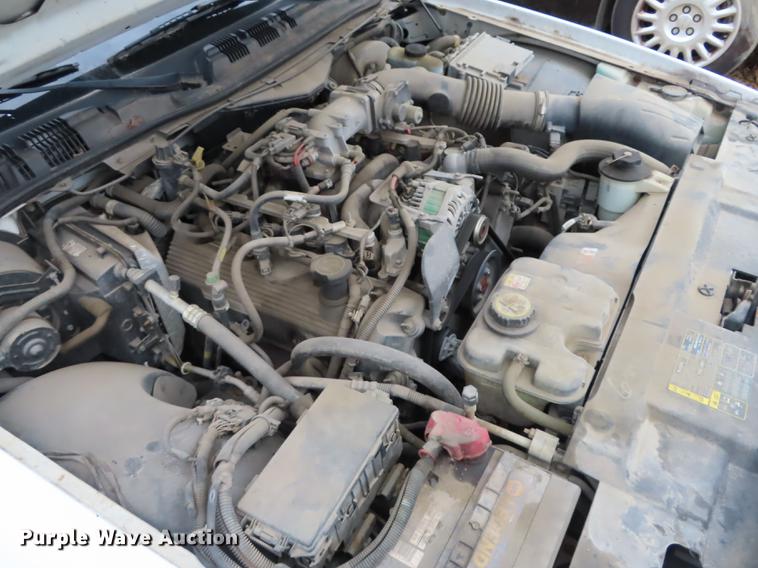 image for item DF1300 2005 Ford Crown Victoria Police Interceptor