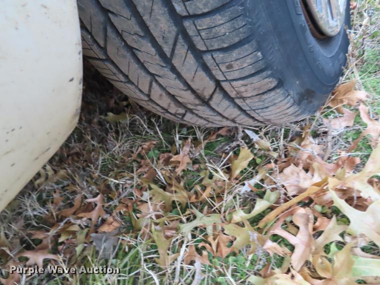 image for item DF1300 2005 Ford Crown Victoria Police Interceptor