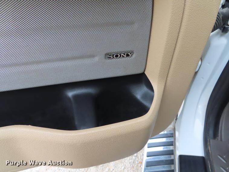 image for item DF1305 2011 Ford F150 SuperCrew pickup truck