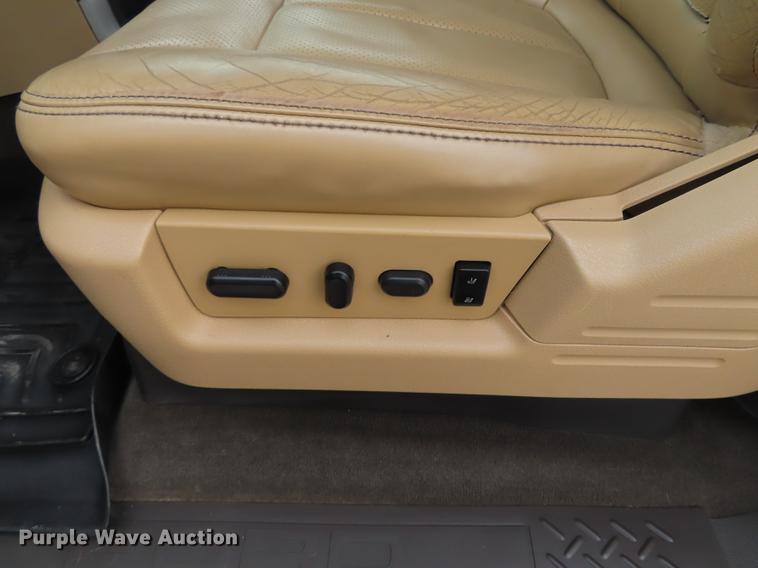 image for item DF1305 2011 Ford F150 SuperCrew pickup truck