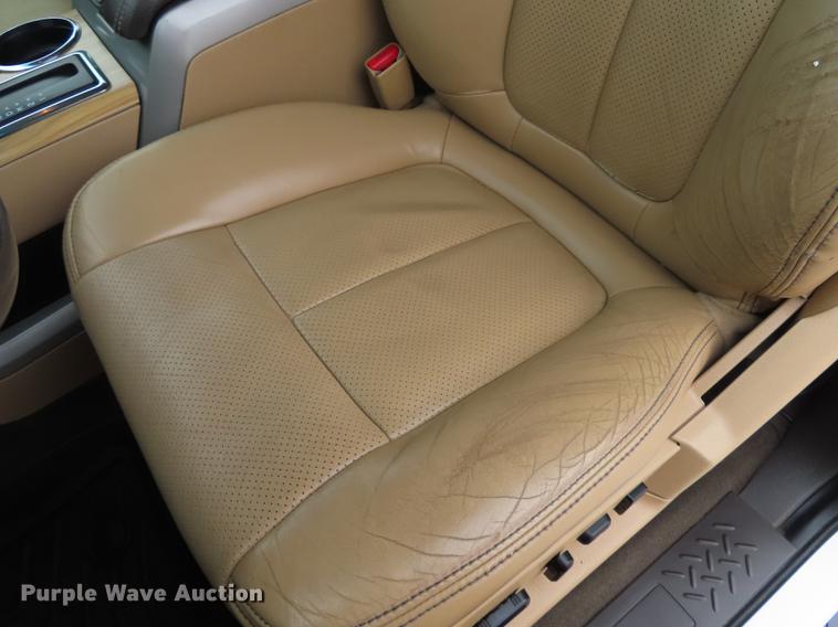 image for item DF1305 2011 Ford F150 SuperCrew pickup truck