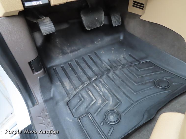 image for item DF1305 2011 Ford F150 SuperCrew pickup truck