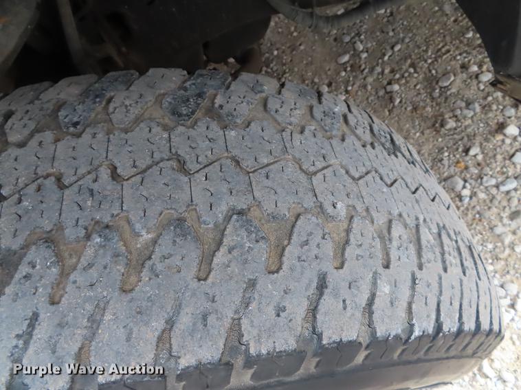 image for item DF1305 2011 Ford F150 SuperCrew pickup truck