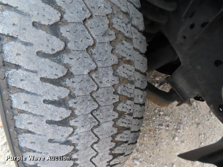 image for item DF1305 2011 Ford F150 SuperCrew pickup truck