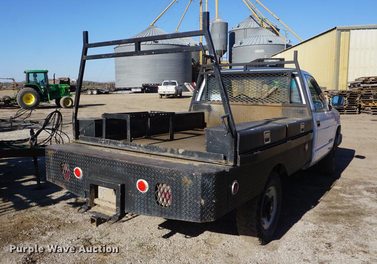image for item DF1636 1990 Chevrolet 2500 flatbed pickup truck