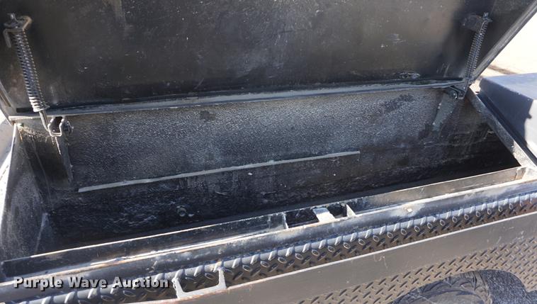 image for item DF1636 1990 Chevrolet 2500 flatbed pickup truck