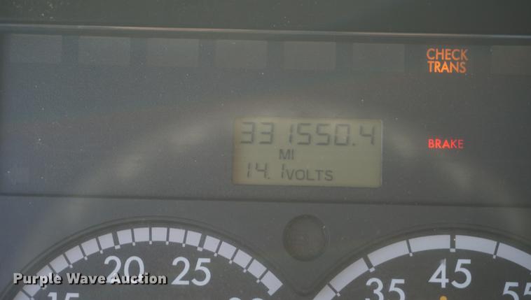 image for item DF1639 2007 Freightliner Business Class M2 rollback truck