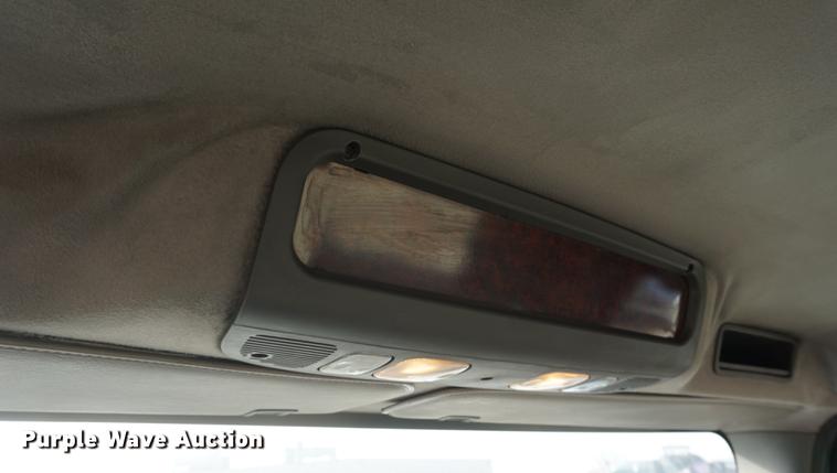 image for item DF1639 2007 Freightliner Business Class M2 rollback truck