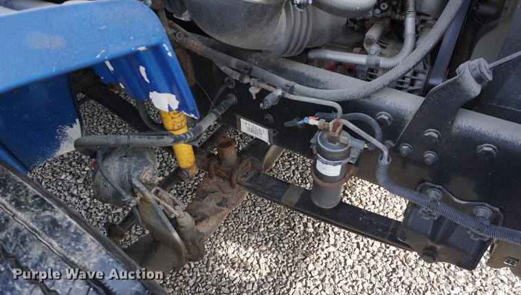 image for item DF1639 2007 Freightliner Business Class M2 rollback truck