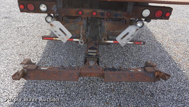 image for item DF1639 2007 Freightliner Business Class M2 rollback truck