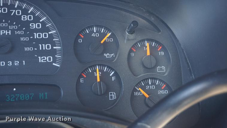 image for item DF1661 2007 GMC Sierra 2500HD pickup truck