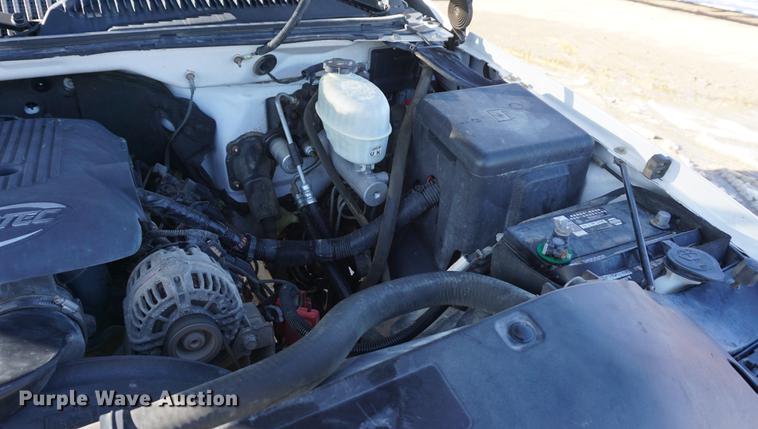 image for item DF1661 2007 GMC Sierra 2500HD pickup truck