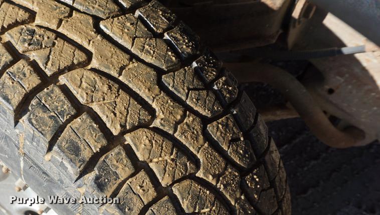 image for item DF1661 2007 GMC Sierra 2500HD pickup truck