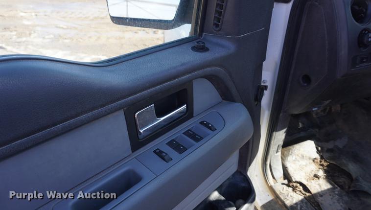 image for item DF1662 2013 Ford F150 SuperCab pickup truck