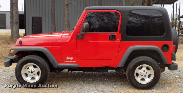 image for item DF2113 2004 Jeep Wrangler SUV