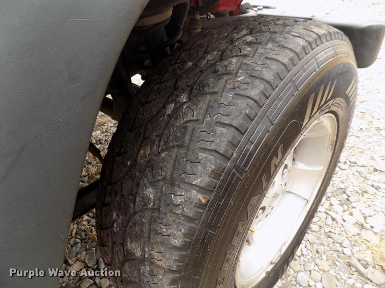 image for item DF2113 2004 Jeep Wrangler SUV