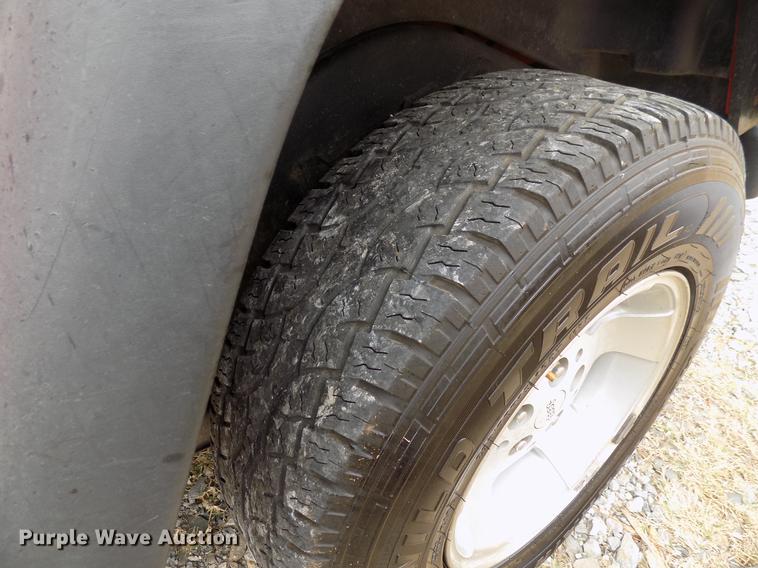 image for item DF2113 2004 Jeep Wrangler SUV