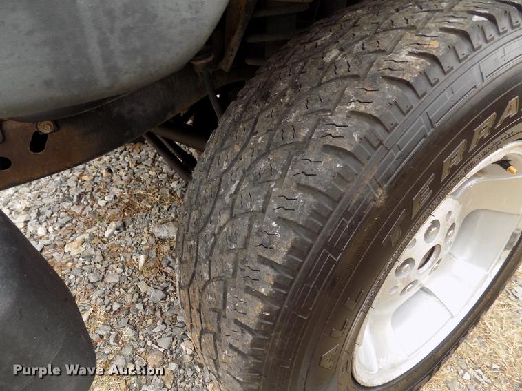 image for item DF2113 2004 Jeep Wrangler SUV