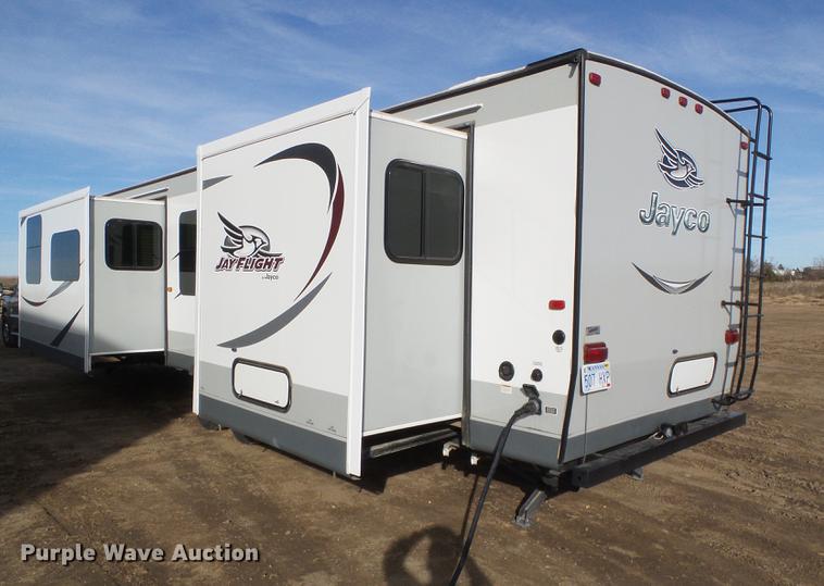 image for item DF2852 2015 Jayco Jayflight camper