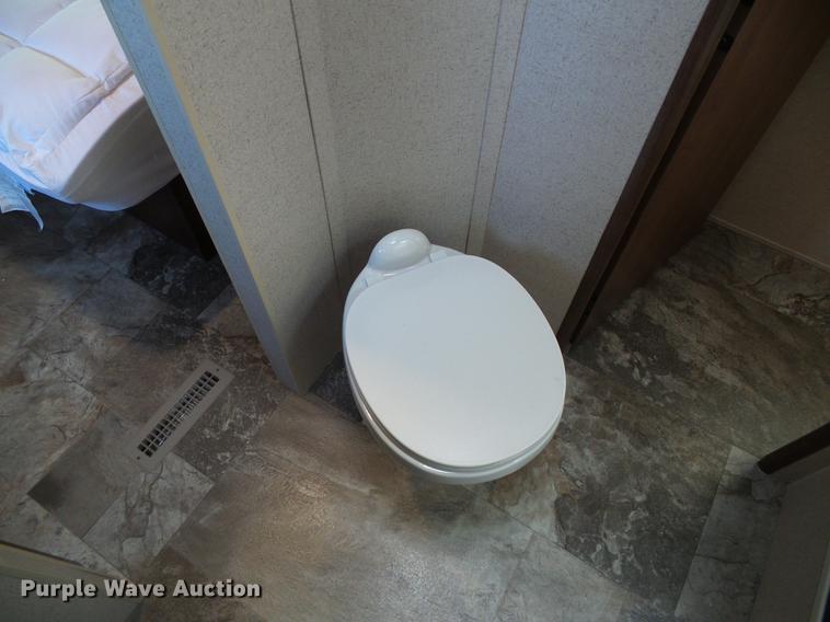 image for item DF2852 2015 Jayco Jayflight camper