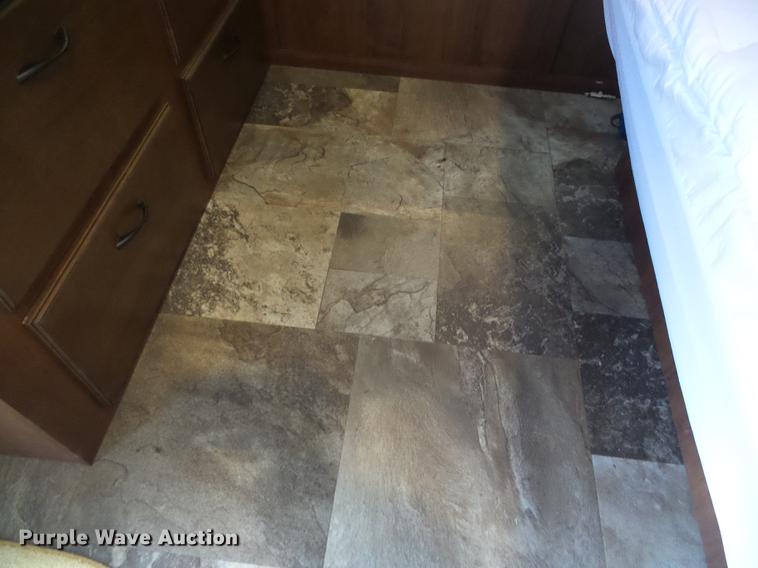 image for item DF2852 2015 Jayco Jayflight camper