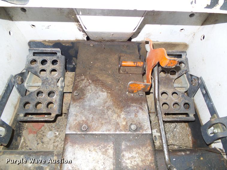 image for item DF2858 1992 Bobcat 7753 skid steer