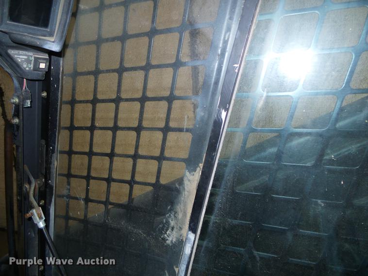 image for item DF2858 1992 Bobcat 7753 skid steer