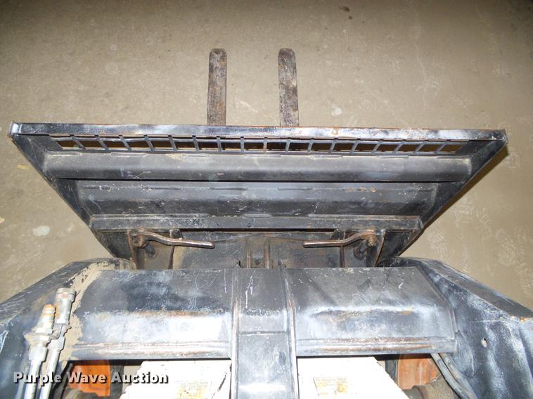 image for item DF2858 1992 Bobcat 7753 skid steer