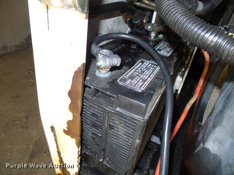 image for item DF2858 1992 Bobcat 7753 skid steer